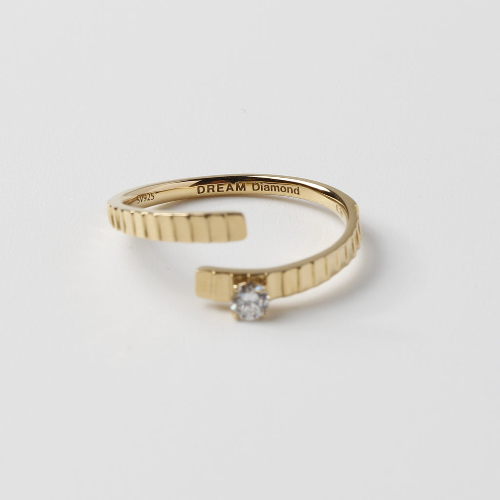 DREAM Ray ラボグロウンダイヤモンドリング イエローゴールドコーティング 2