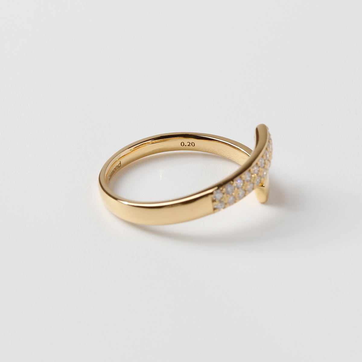 DREAM Wing 内側の刻印 総カラット 0.20ct